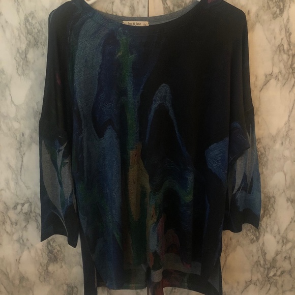 jess & jane Tops - Jess & Jane impressionist print blouse tunic